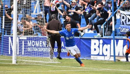 Hugo Díaz, autor del gol ante el Sanluqueño que da el campeonato al Linares.