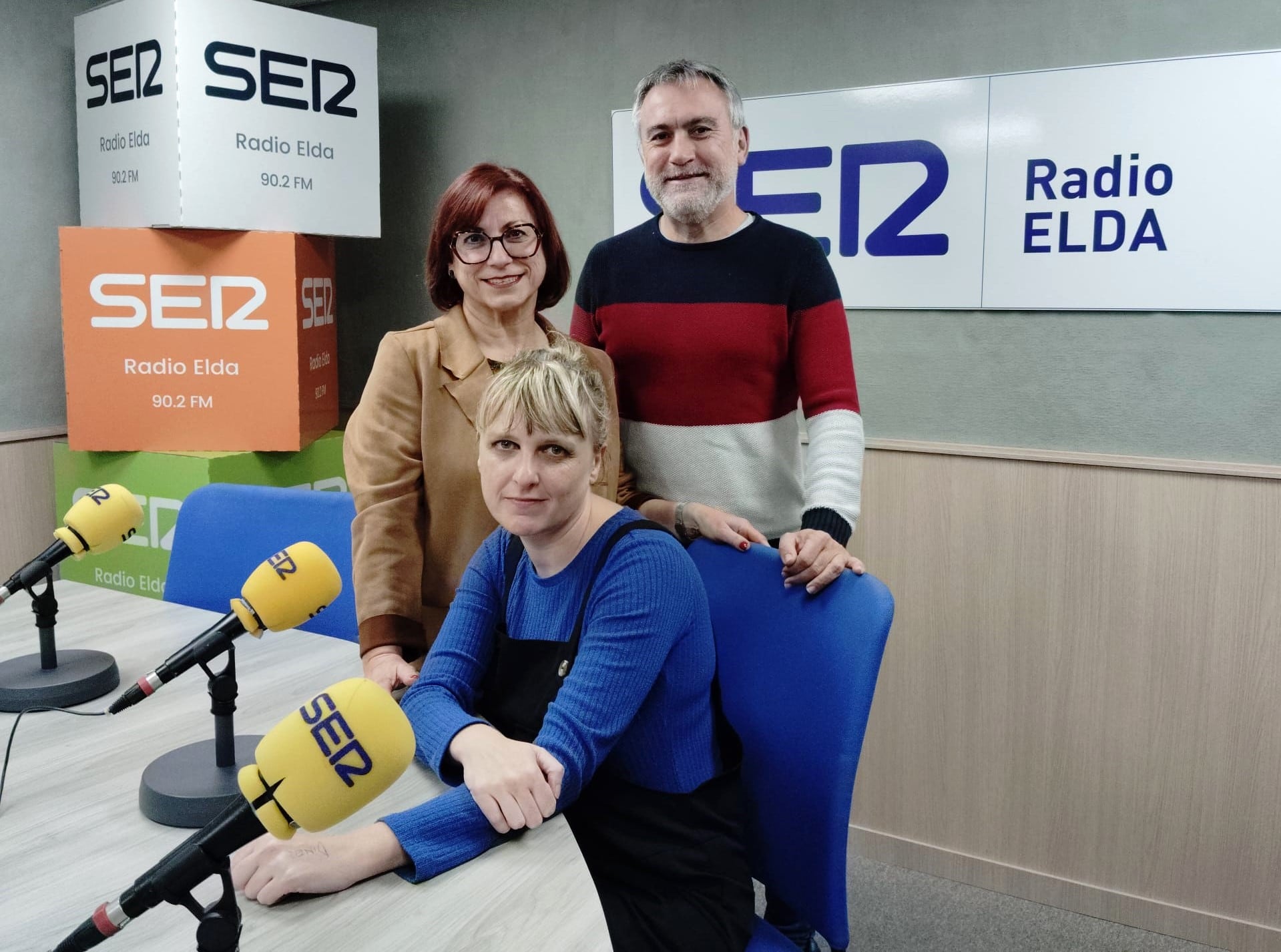 Noemí, Pilar y Daniel, en Radio Elda SER.