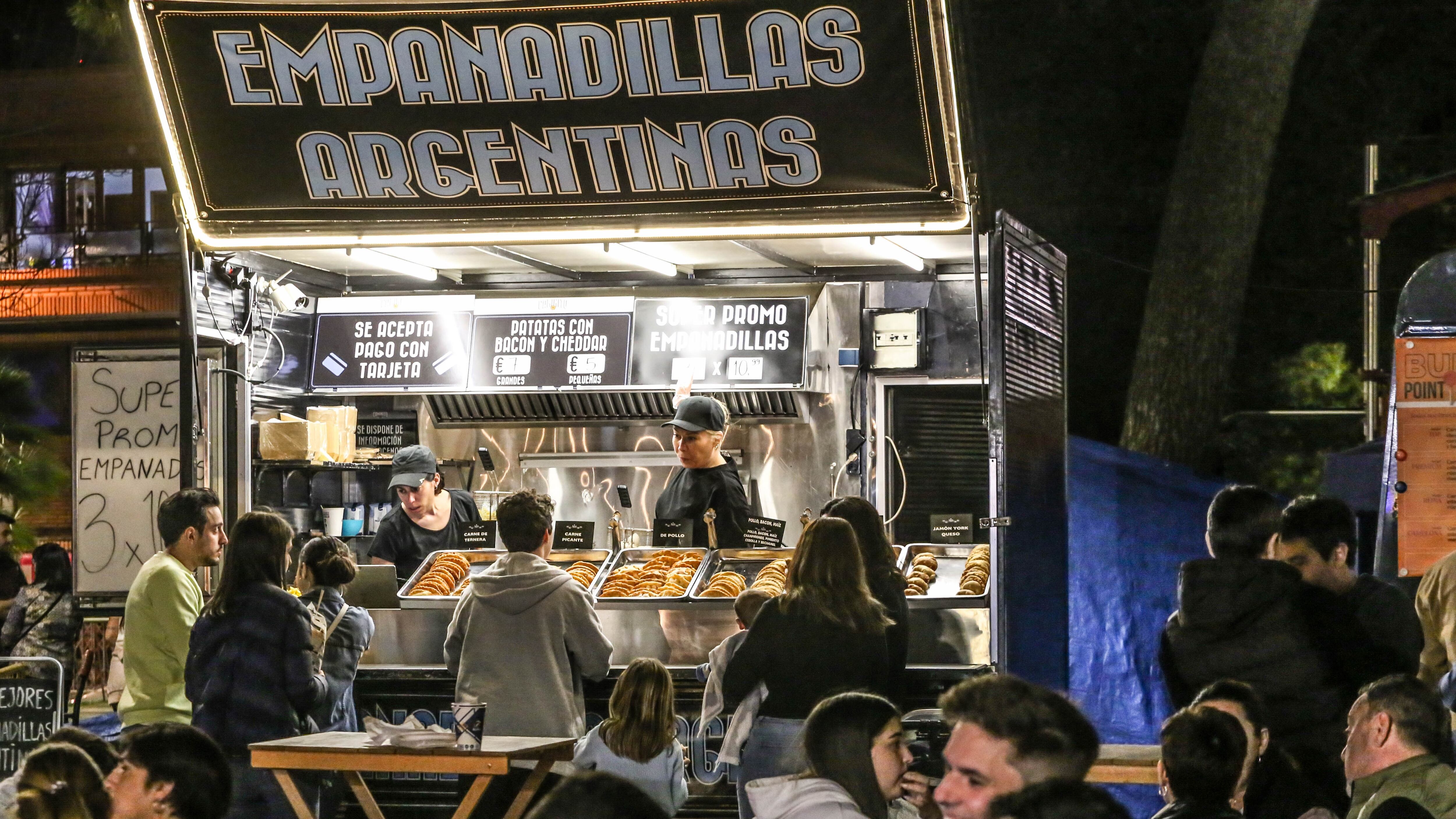 La pasada edición de Street Food reunió a la ciudadanía eldense en torno a este evento gastronómico