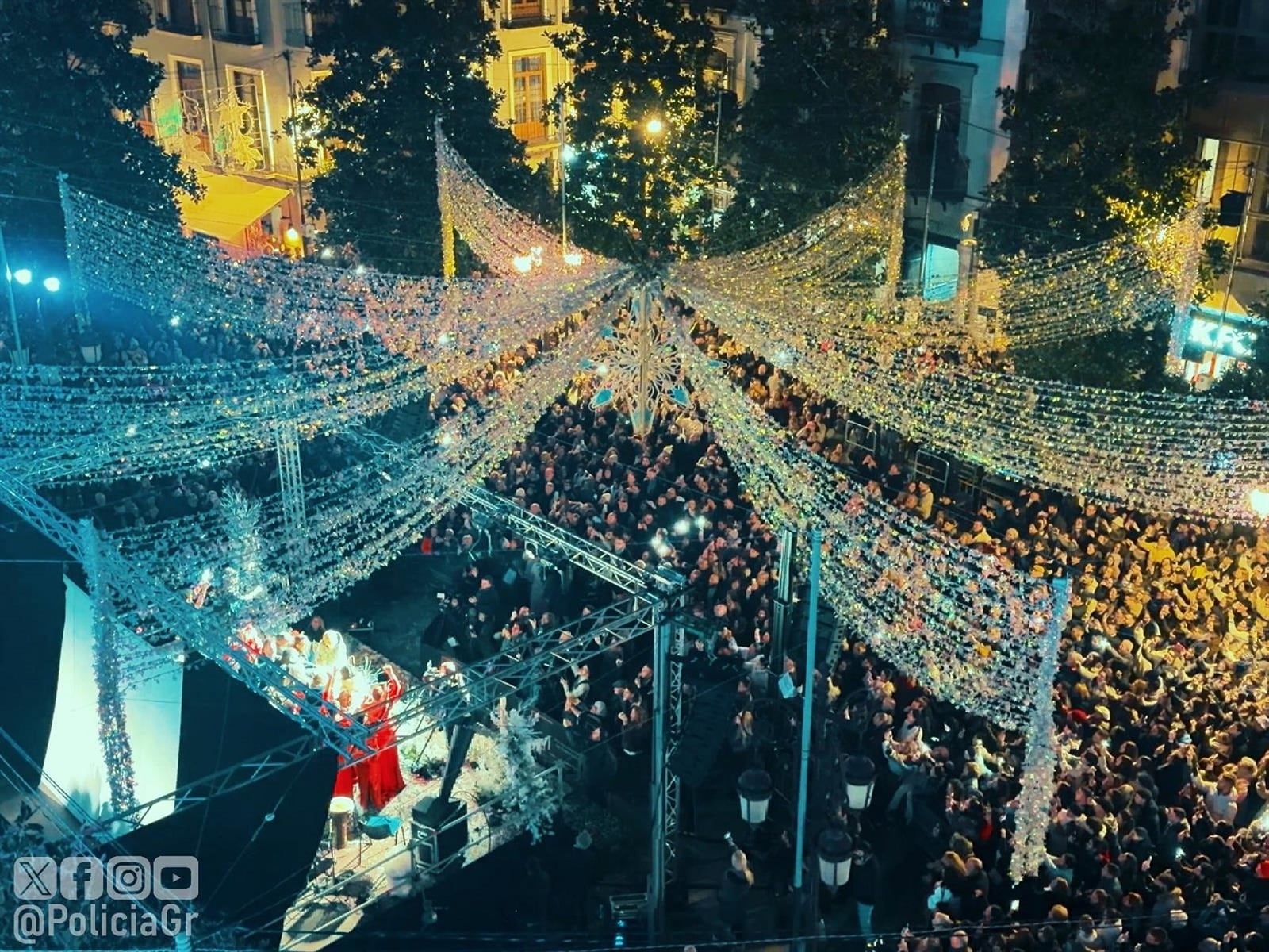 Fiesta en la Plaza del Carmen en imagen de archivo. PERFIL DE LA POLICÍA LOCAL EN LA RED SOCIAL X