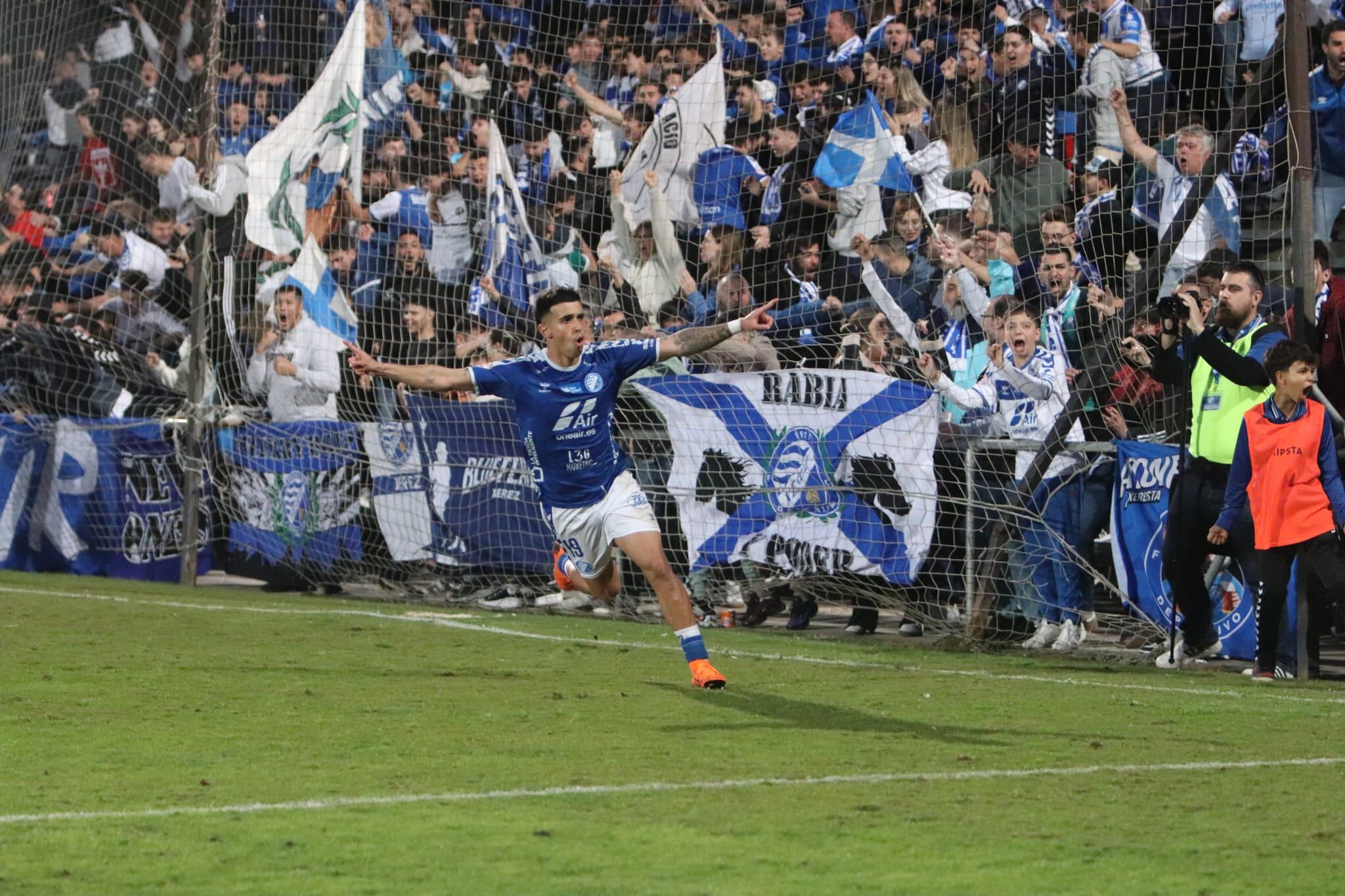 Juaniyo jugador del Xerez DFC