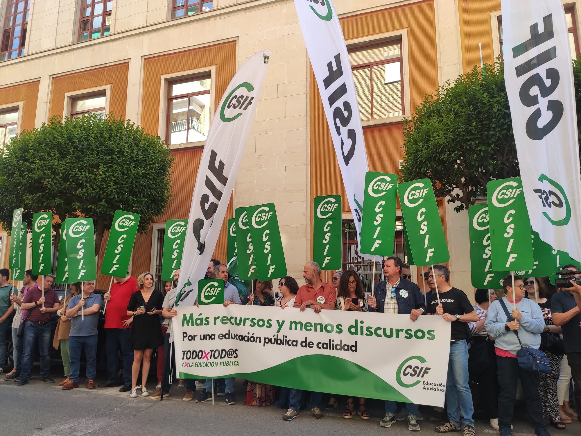 Concentración por la educación pública en Jaén convocada por CSIF