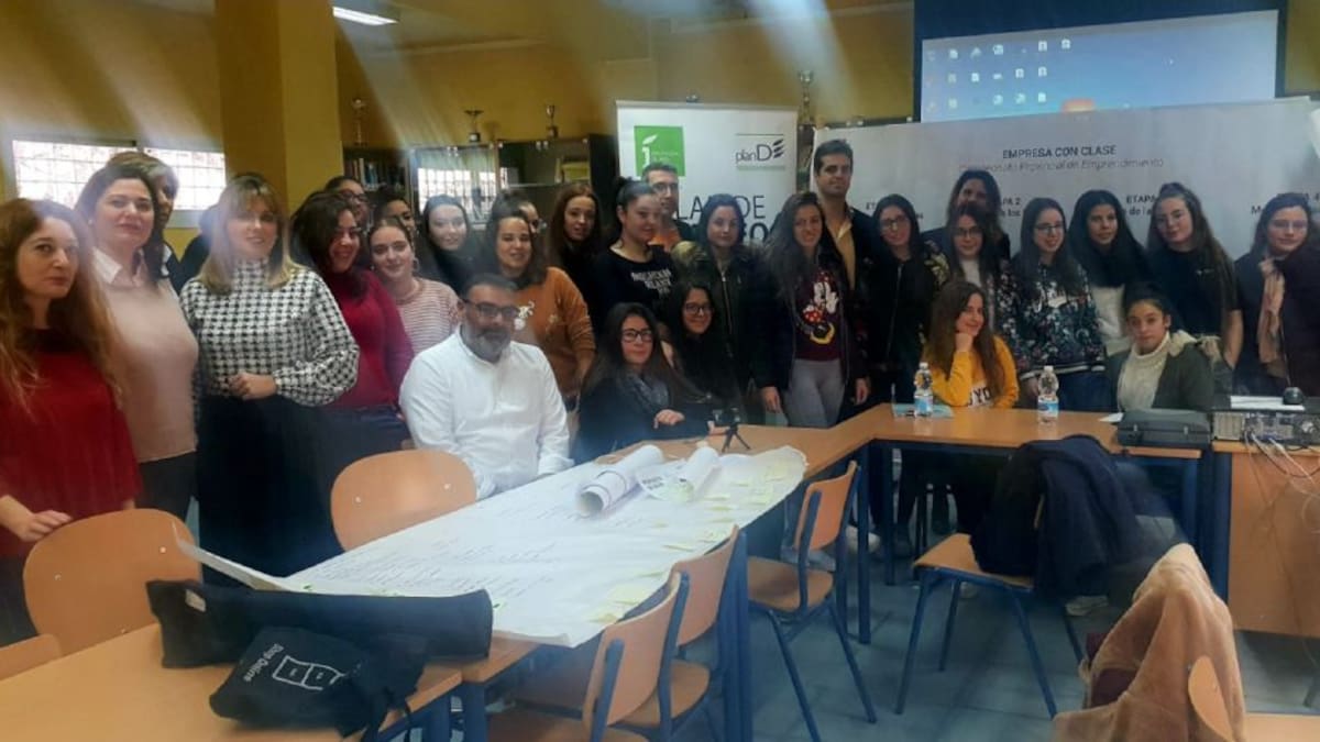 Empresa con clase, para fomentar el emprendimiento entre los más jóvenes
