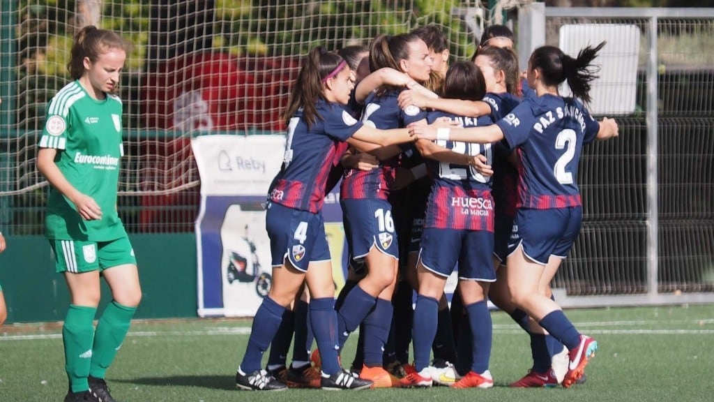 El equipo femenino de la SD Huesca lleva un inicio de temporada perfecto