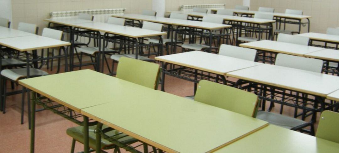 Imagen de archivo de un aula vacía