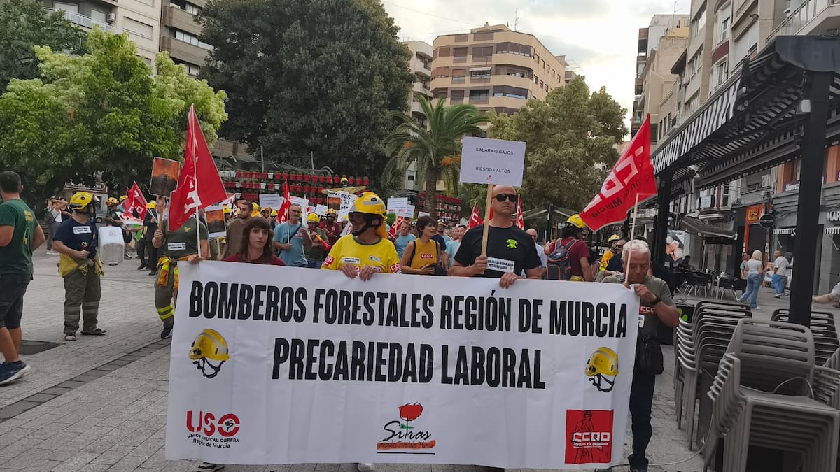 Las brigadas forestales vuelven a protestar en Murcia: “No podemos seguir trabajando en condiciones precarias”