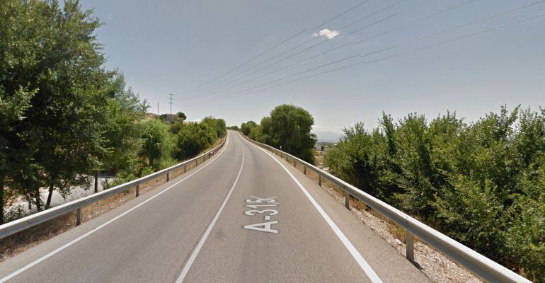 Carretera A-315, vía que une Torreperogil y Peal de Becerro.