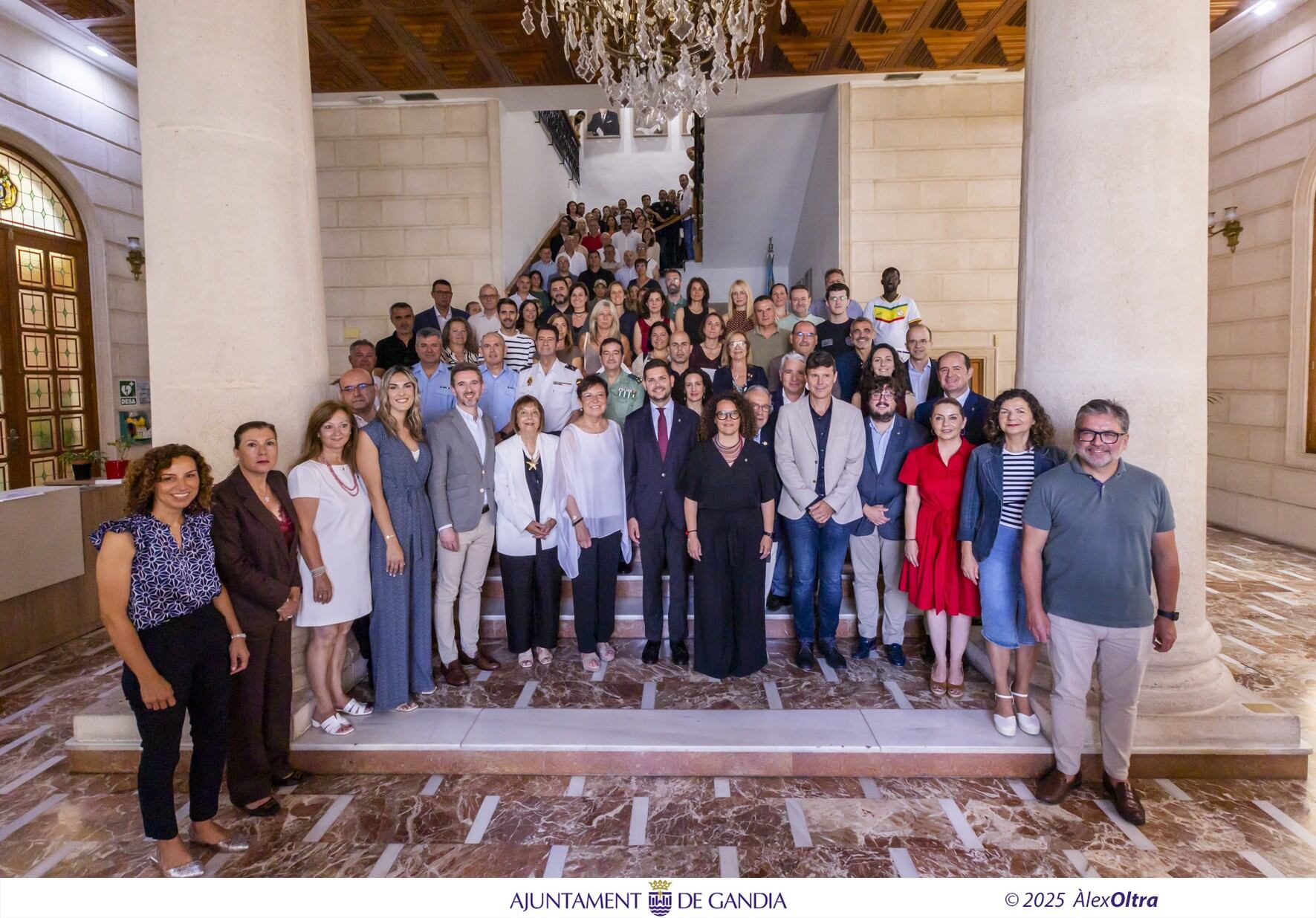 Acto de reconocimiento a las entidades y empresas que colaboraron con la DANA.