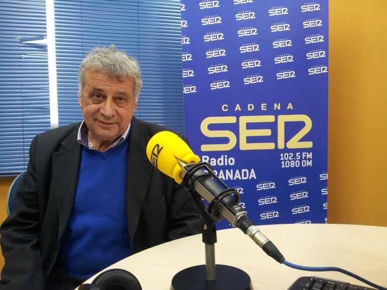 El &#039;padre&#039; de los Campeonatos del Mundo Sierra Nevada 96, en los estudios de Radio Granada. 