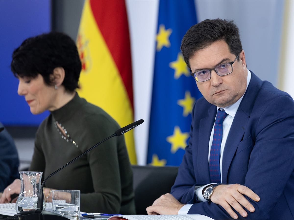 El Gobierno aprueba el límite del 35% de publicidad institucional: "No se puede convertir en un medio de compra de medios de comunicación"