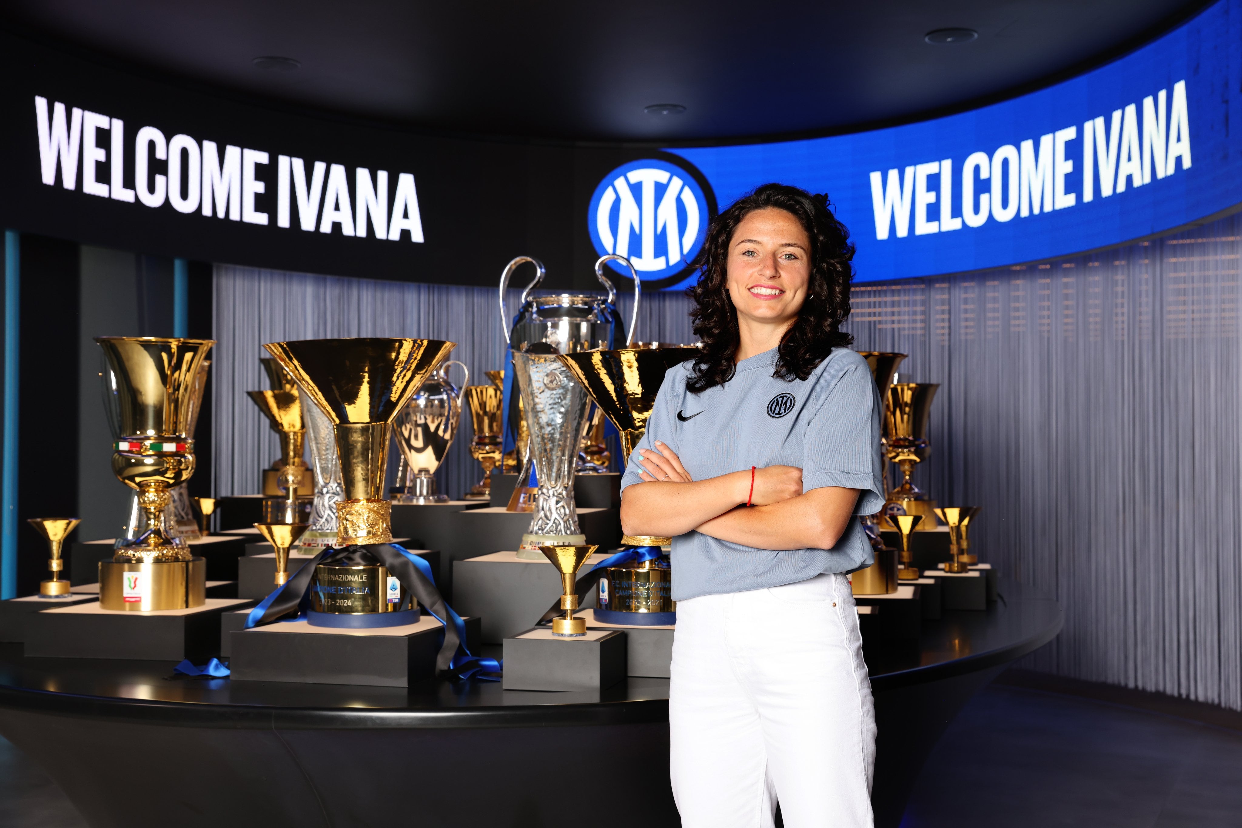 Ivana Andrés, presentada per l'Inter de Milán