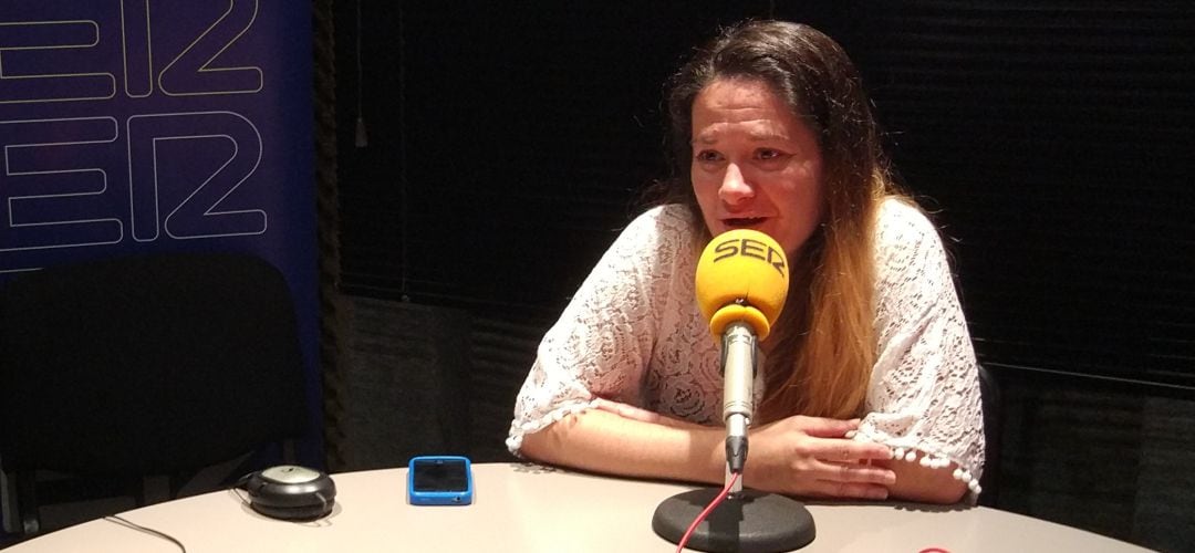 Ruth Mélida en los estudios de SER Madrid Norte