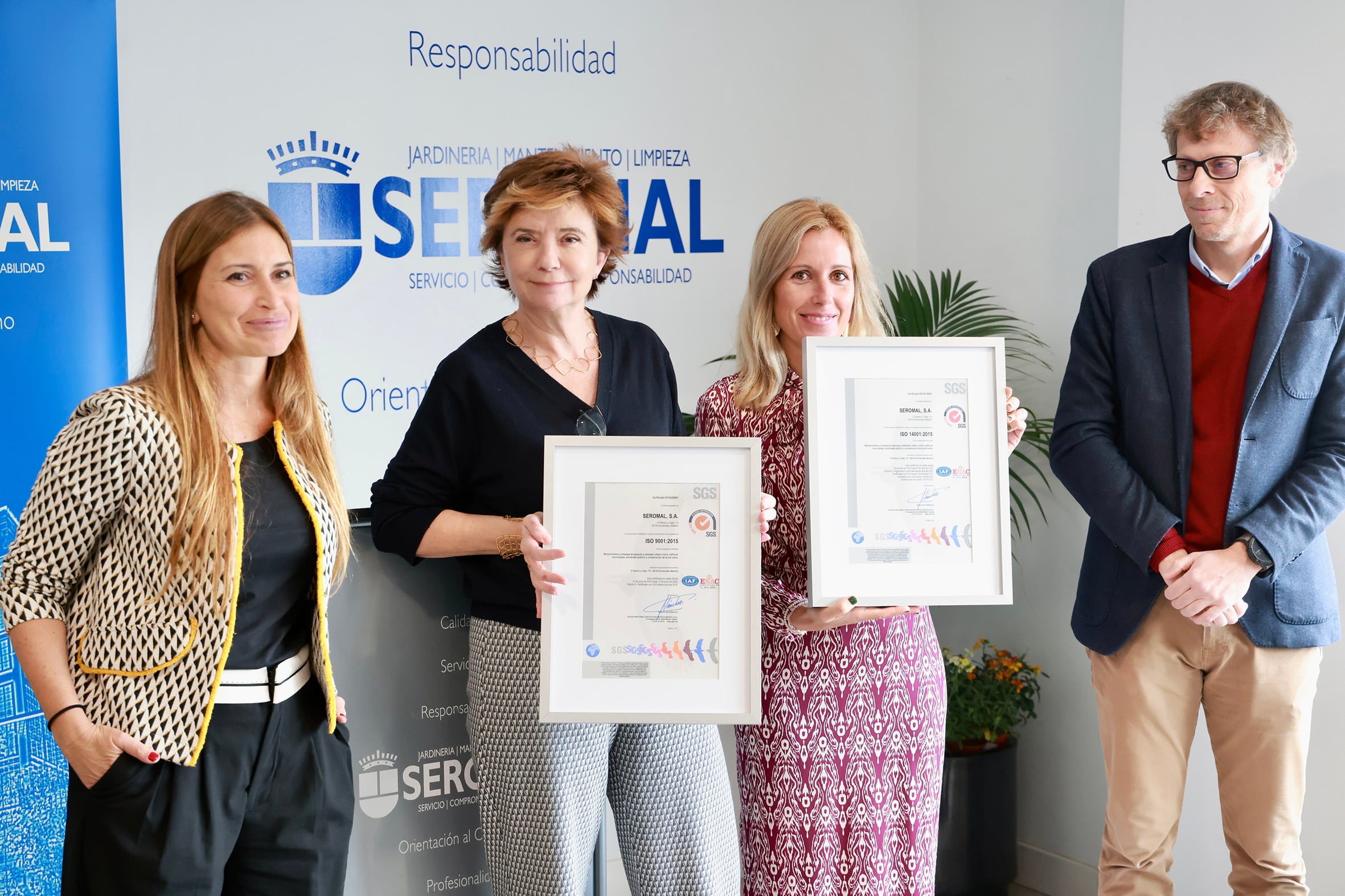 Entrega de los Certificados de renovación ‘ISO 14001’, ‘ISO 9001’ y ‘EMAS’ a SEROMAL, empresa municipal de obras y servicios del Ayuntamiento de Alcobendas