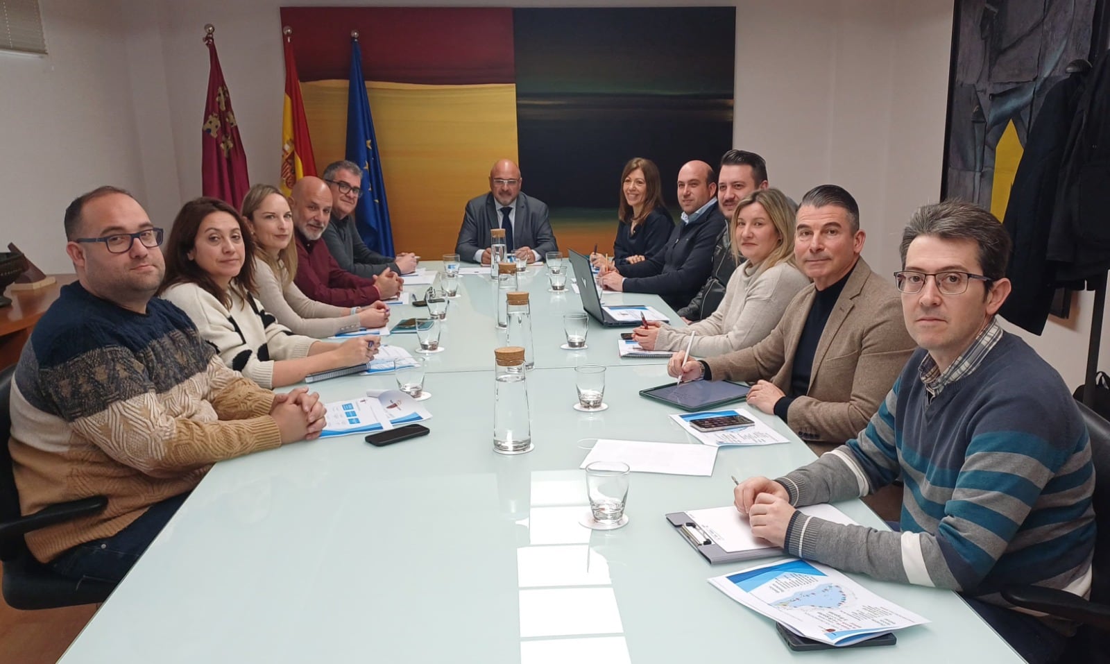 Reunión entre concejales de los municipios ribereños y el director general del Mar Menor