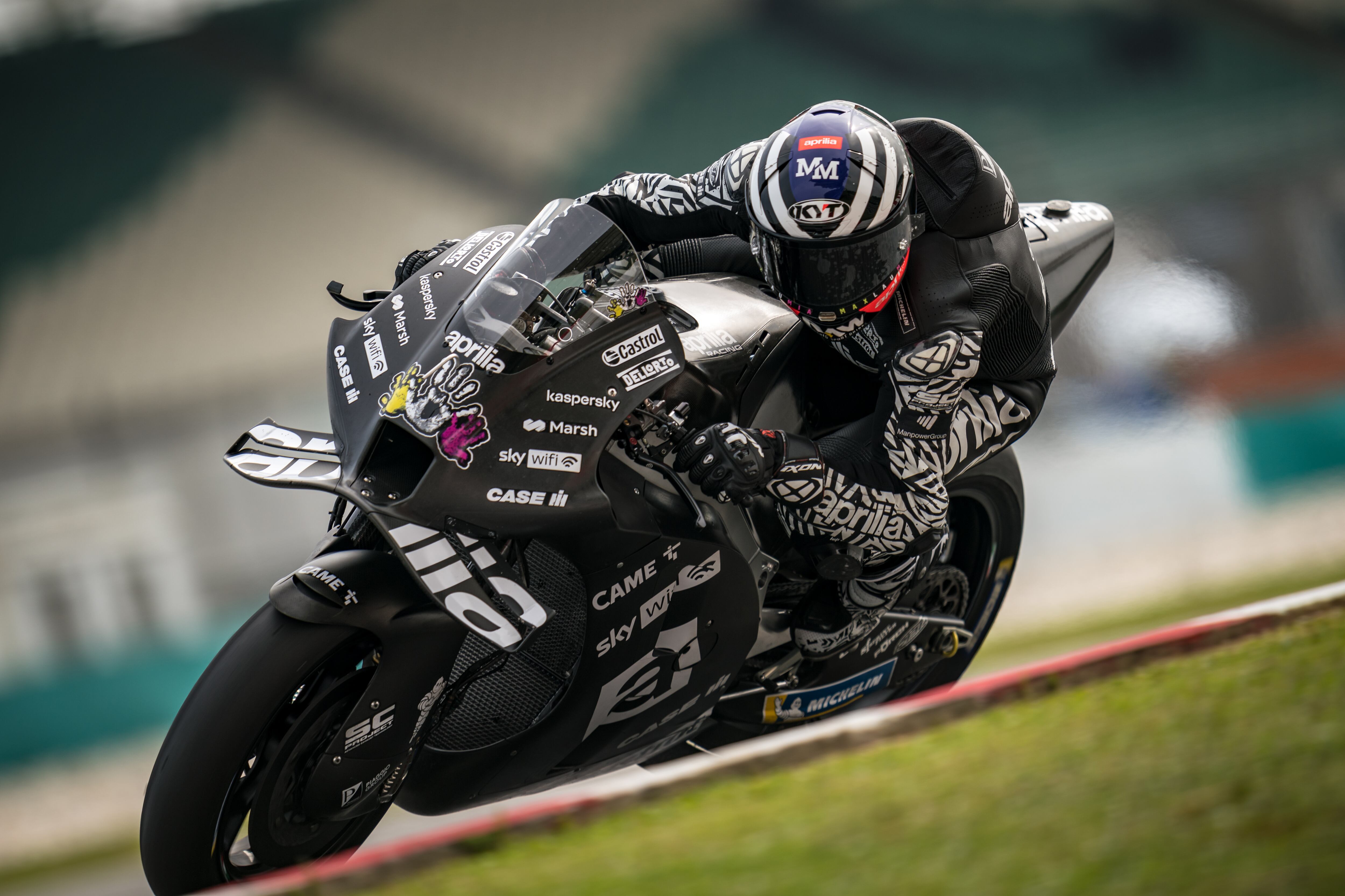 Aleix Espargaró en el segunda día de test