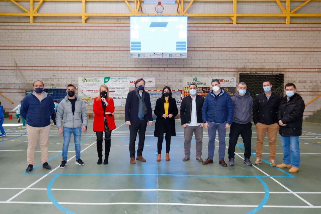 Lete en una de sus visitas a un pabellón deportivo