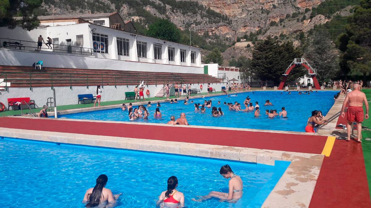 Las piscinas municipales abrirán hasta el 11 de septiembre