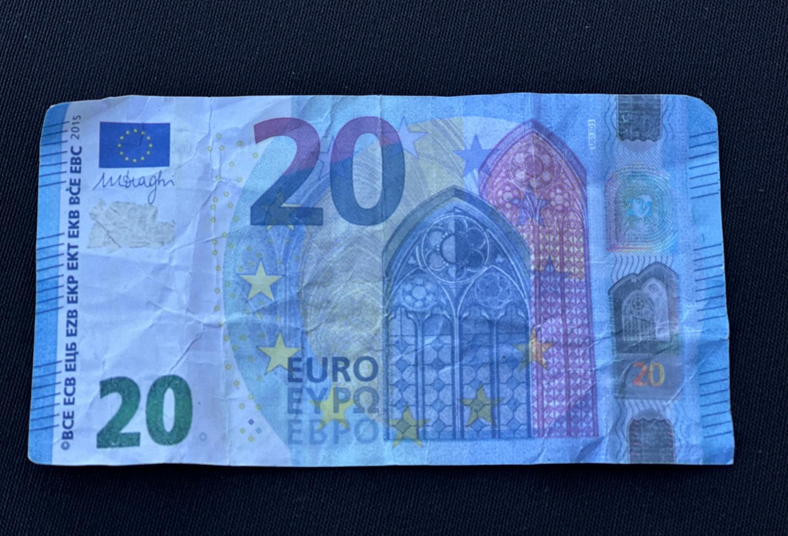 Billete falso de 20 euros entregado en un establecimiento de Palencia