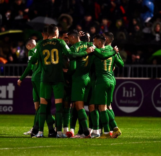 Los jugadores del Elche celebran uno de los goles en el estadio Pedro Escartín