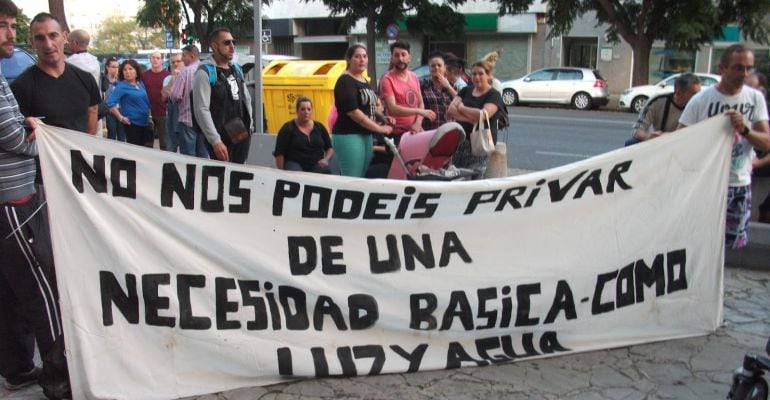 Imagen de una de las concentraciones de la Corrala de la Bahía