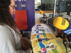 La cartelista de Carnvalcázar 2015 muestra sus bocetos