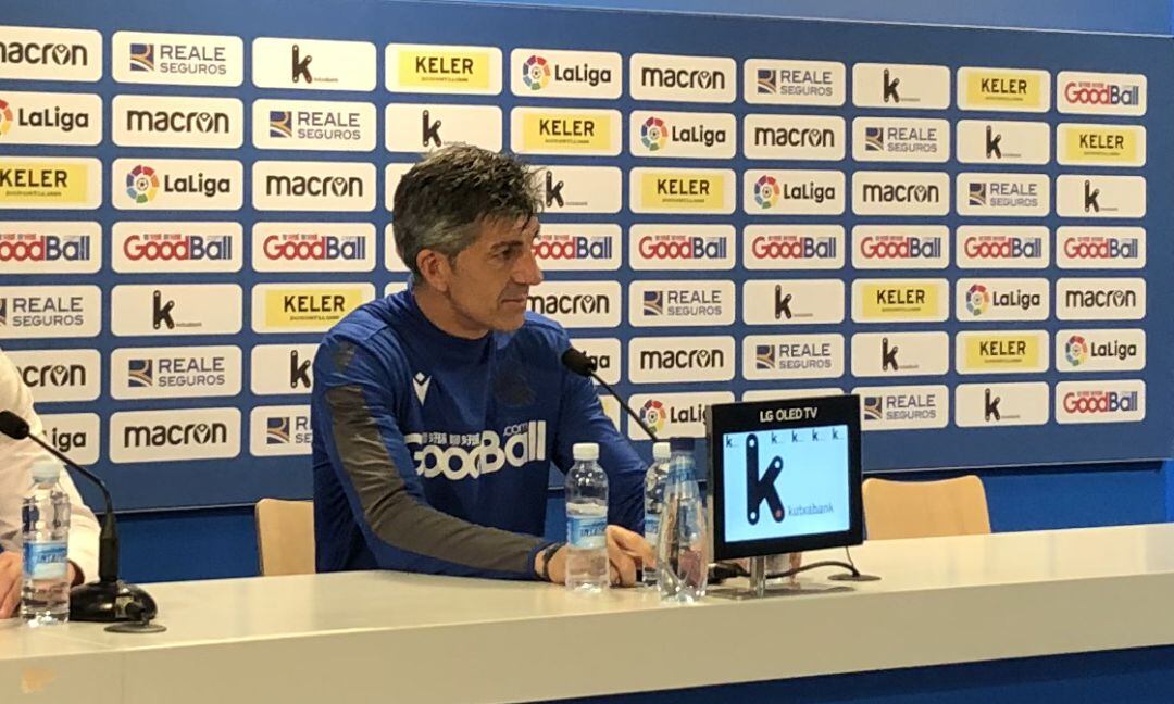 Imanol en la sala de prensa de Zubieta