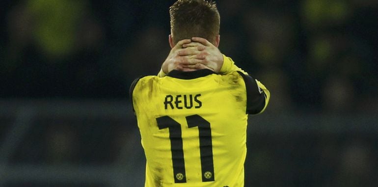 Marco Reus se lamenta tras fallar una ocasión