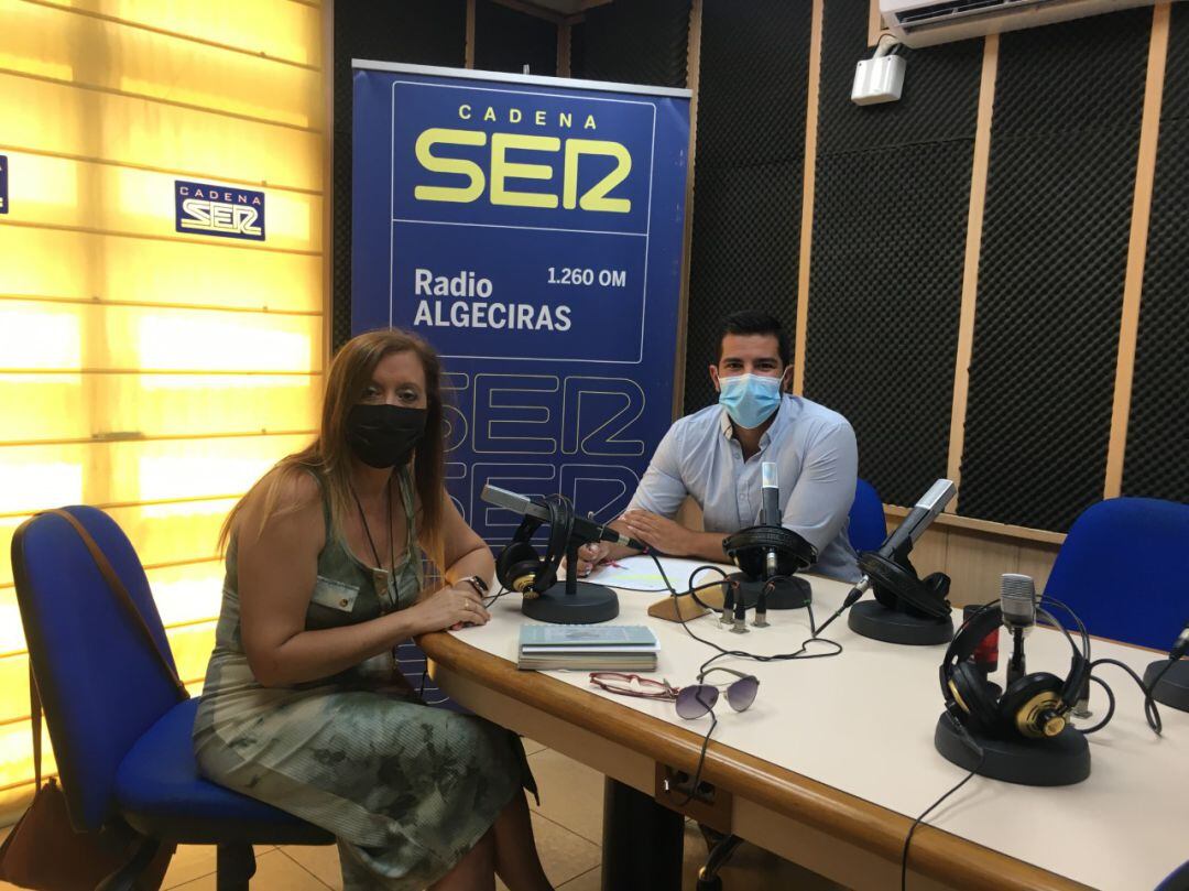 Eva Canet, responsable de la OAC y Jorge Juliá, delegado de Participación ciudadana.