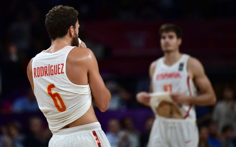 Sergio Rodríguez durante un partido con la Selección en el pasado Eurobasket