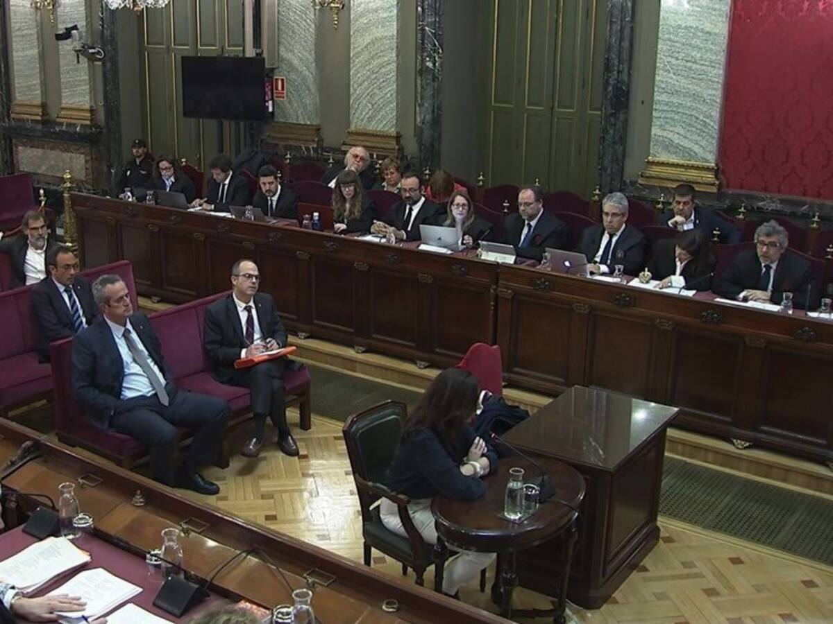 Colegios con o sin leña