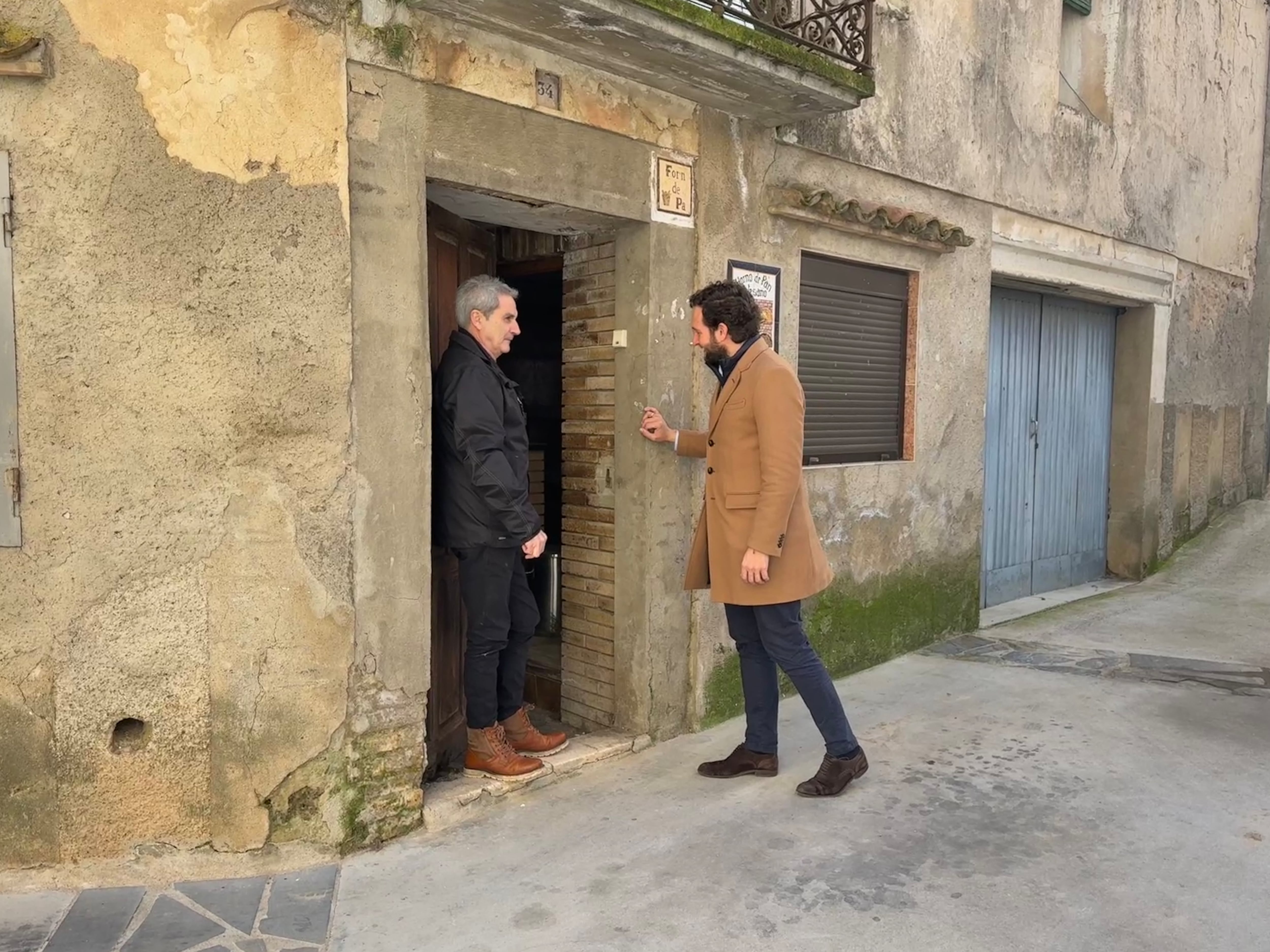 Isaac Claver y Jesús Lumbierres en la visita a la localidad de Baldellou