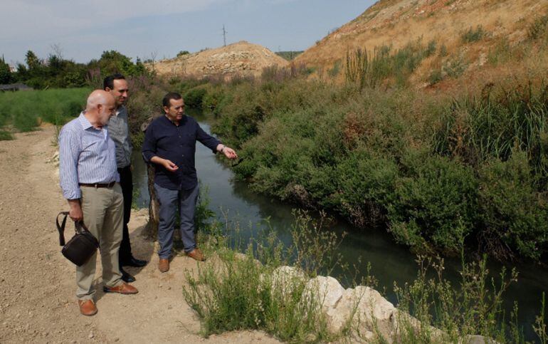 El PSOE de Granada denuncia nuevas acciones al entorno de las obras del AVE en Loja (Granada)