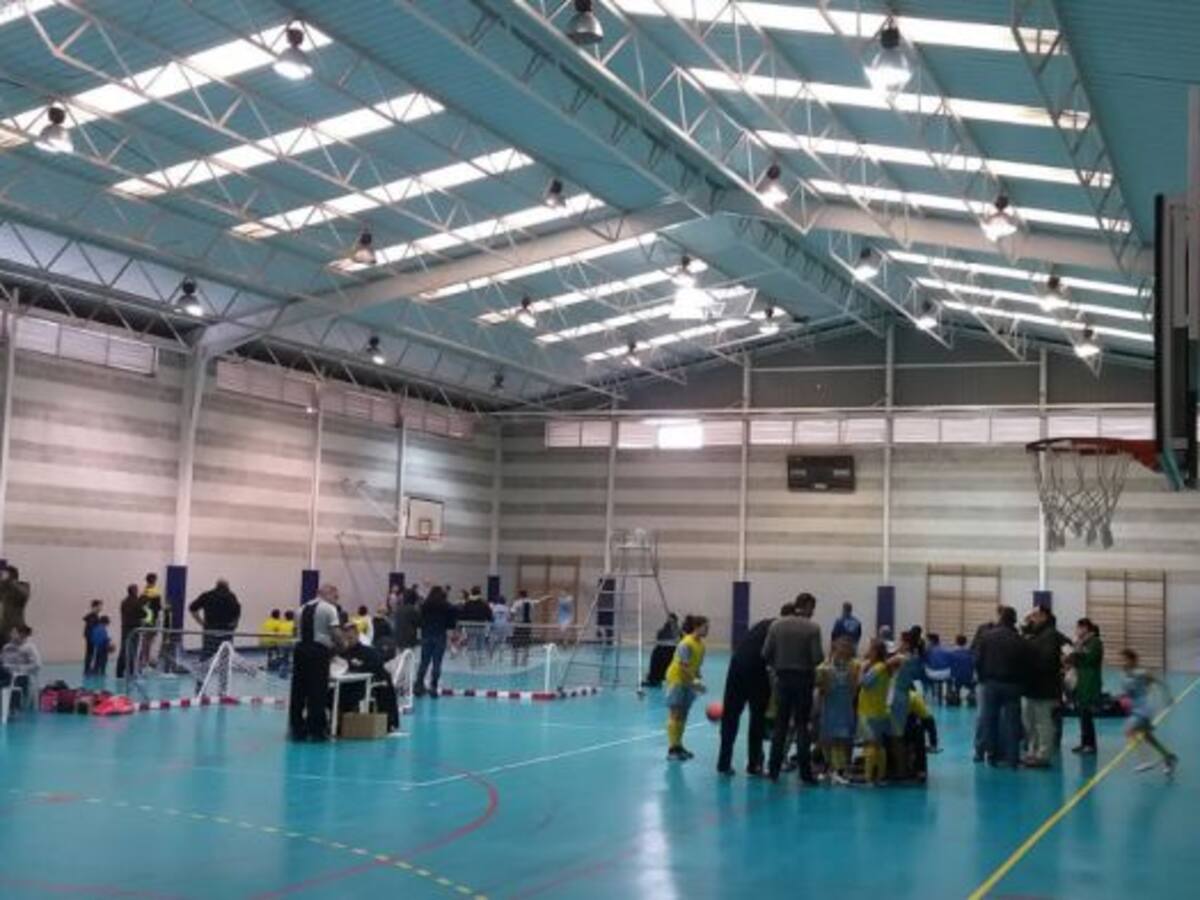 UGT reclama la subrogación de las limpiadoras de los pabellones de Algeciras