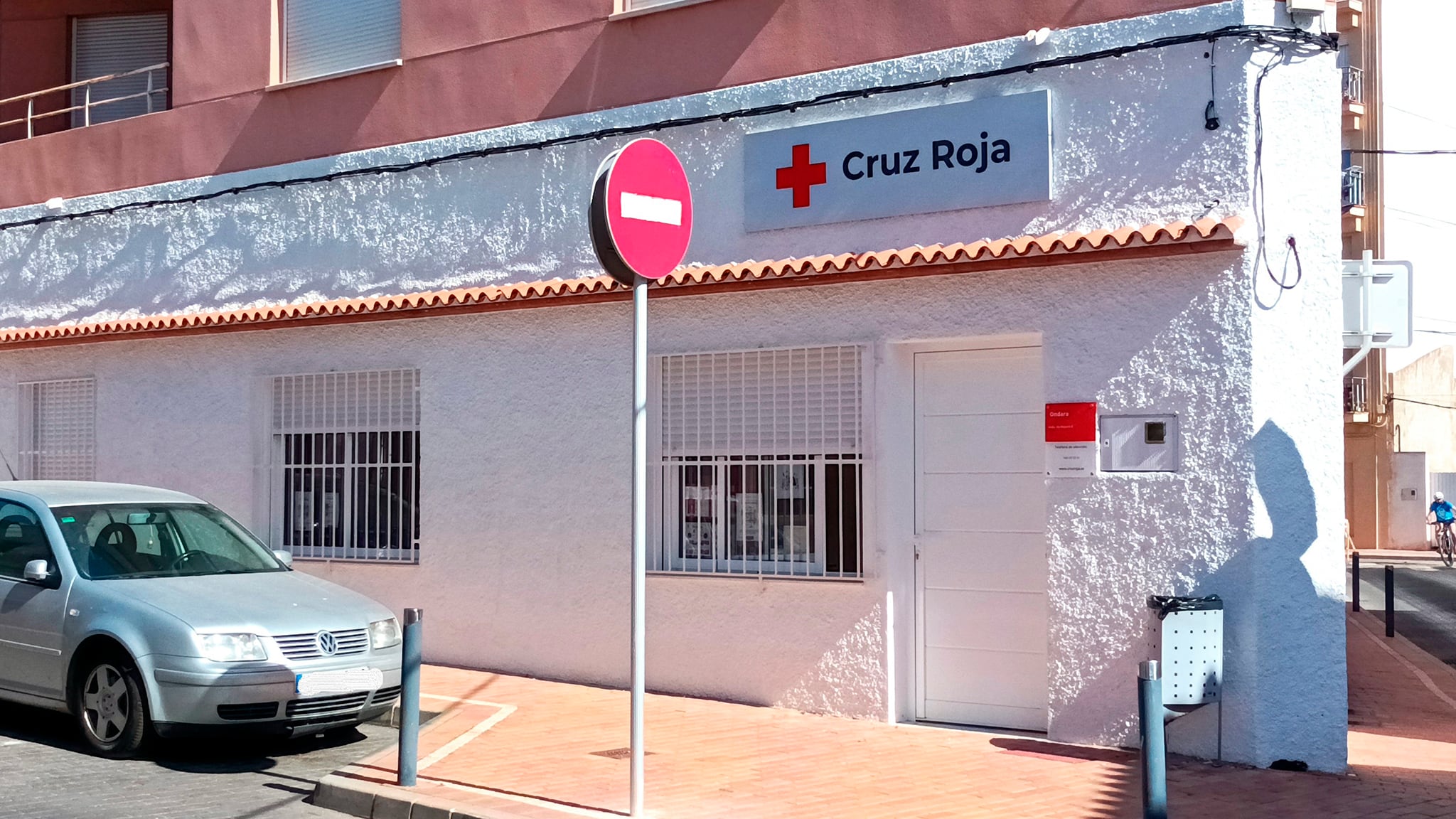 Fachada de la nueva sede de Cruz Roja en Ondara.