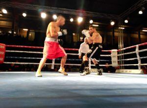 Un instante del combate entre Sánchez y Tejada