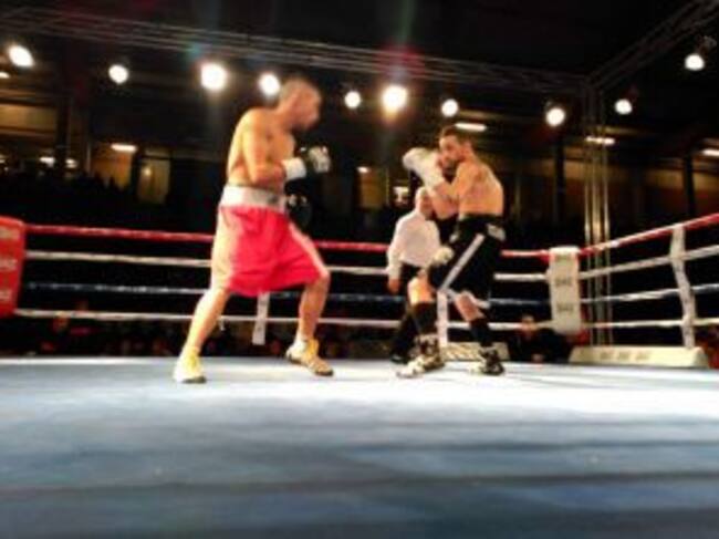 Un instante del combate entre Sánchez y Tejada