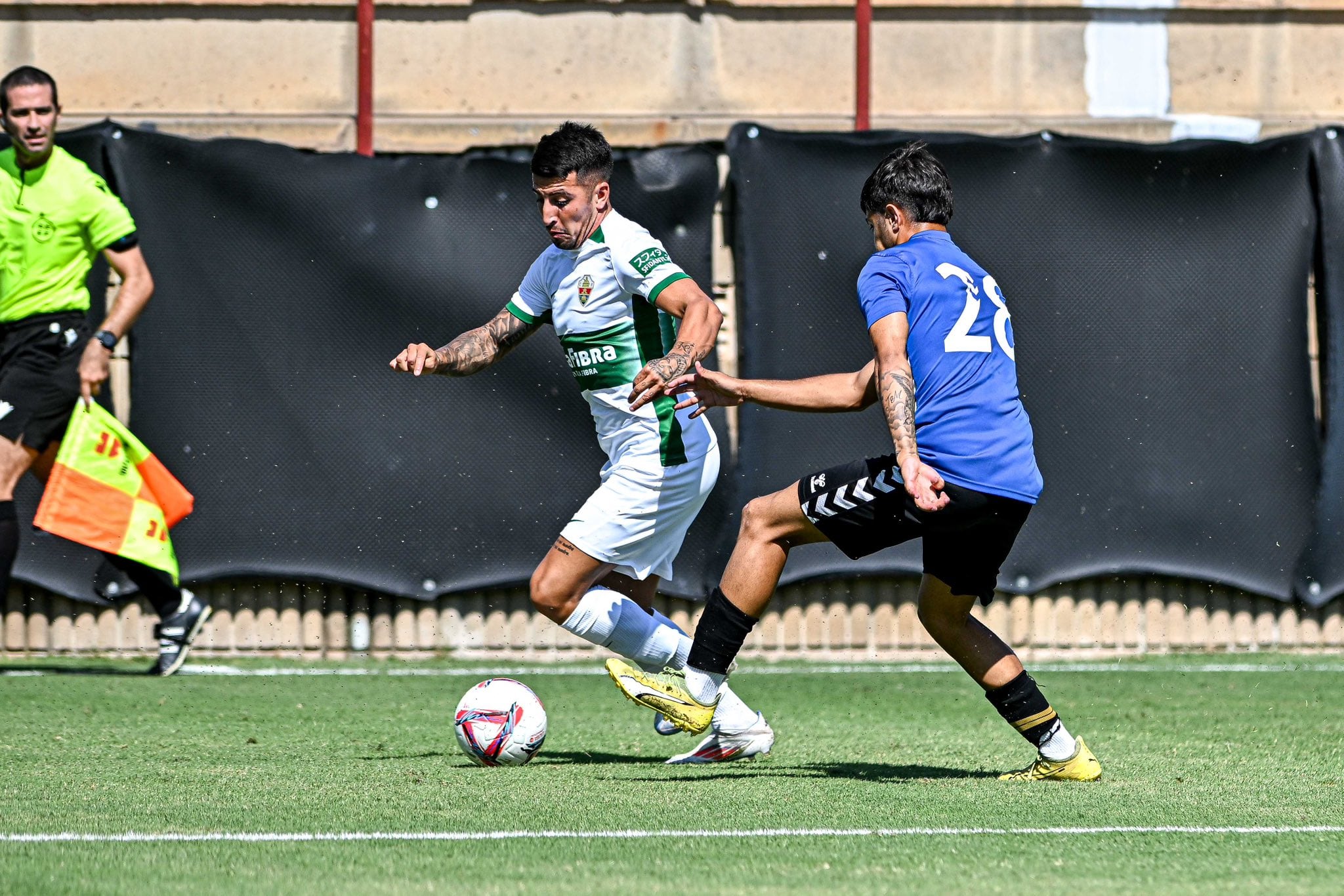 Nico Fernández en un acción individual durante un partido