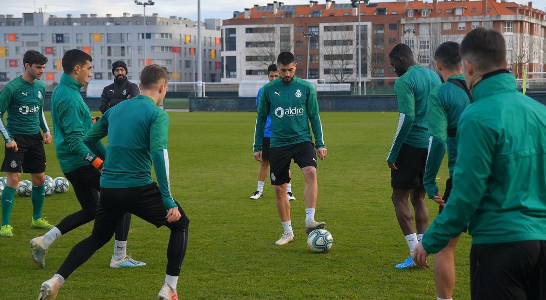 Papu durante el entrenamiento