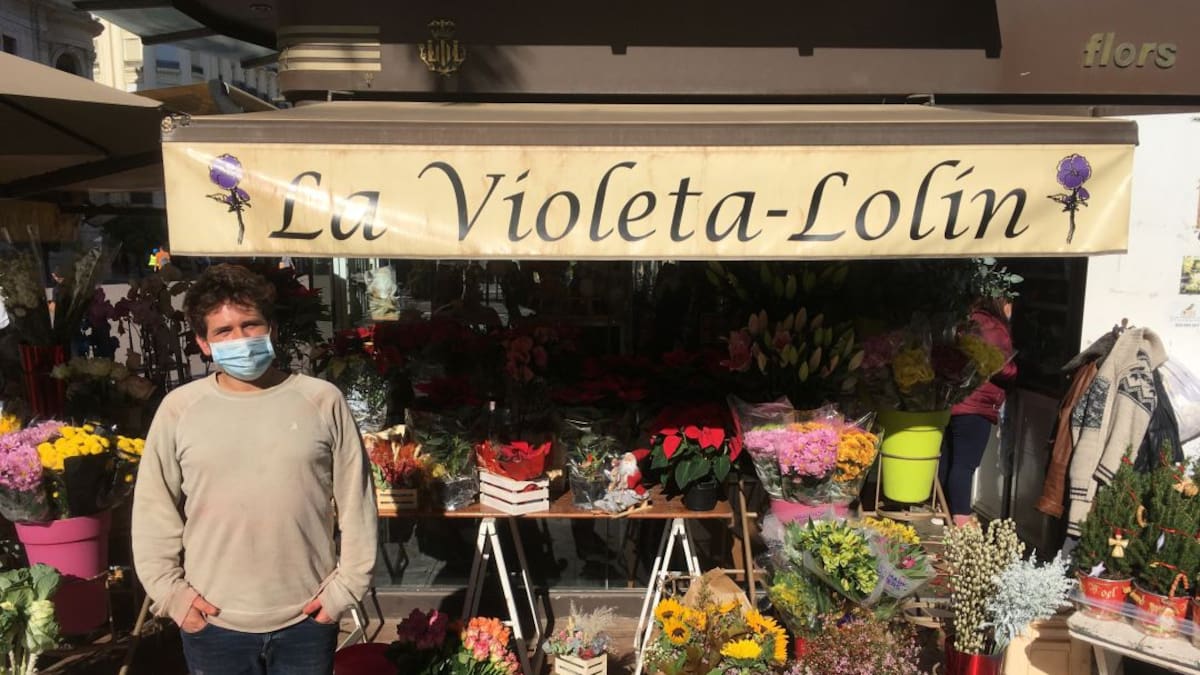 Miguel Ángel Garrido de la floristería La Violeta-Lolín