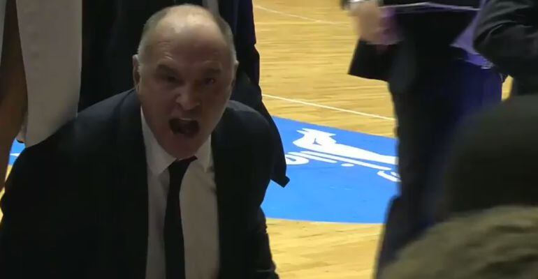 Pablo Laso, durante el tiempo muerto ante el Obradoiro