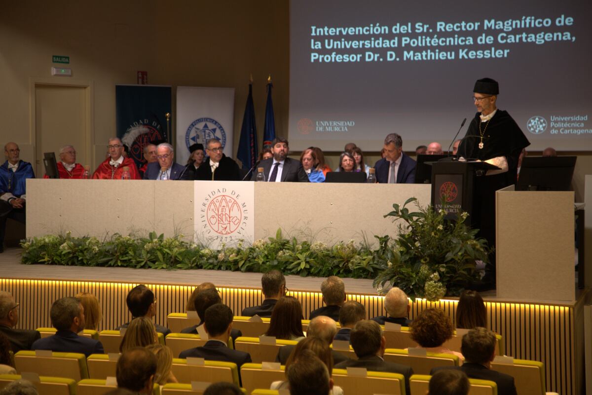 La UPCT defiende en el acto oficial de apertura del curso el valor humano en la educación frente a la Inteligencia Artificial