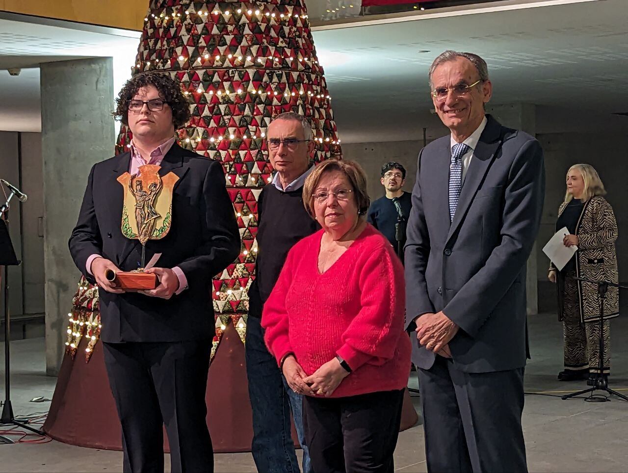 Un dels guardonats del premi Àgora 2022 al foment de la cultura durant l'acte celebrat ahir a la seu del Consell General.