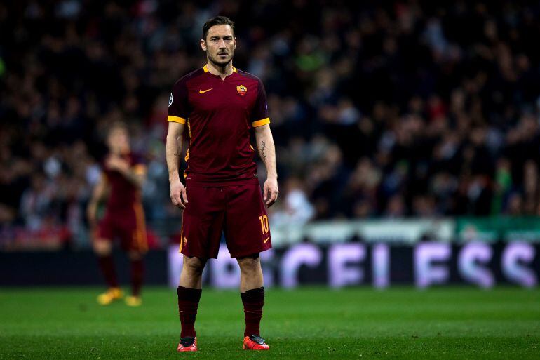 El jugador de la Roma, Francesco Totti, en el último partido que disputó en el Santiago Bernabéu en octavos de final de Champions League.