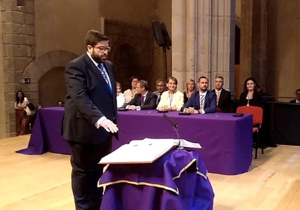 Jesús Manuel Sánchez Cabrera, en el momento de jurar el cargo de alcalde de Ávila