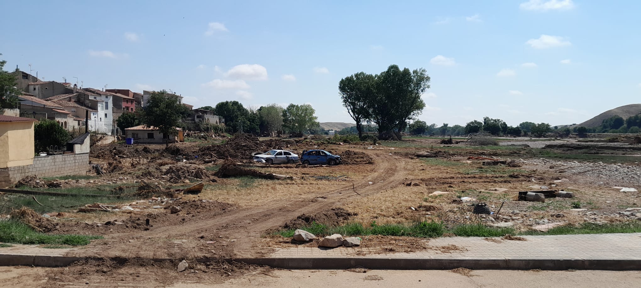Rastros de la destrucción un mes después de las riadas.
