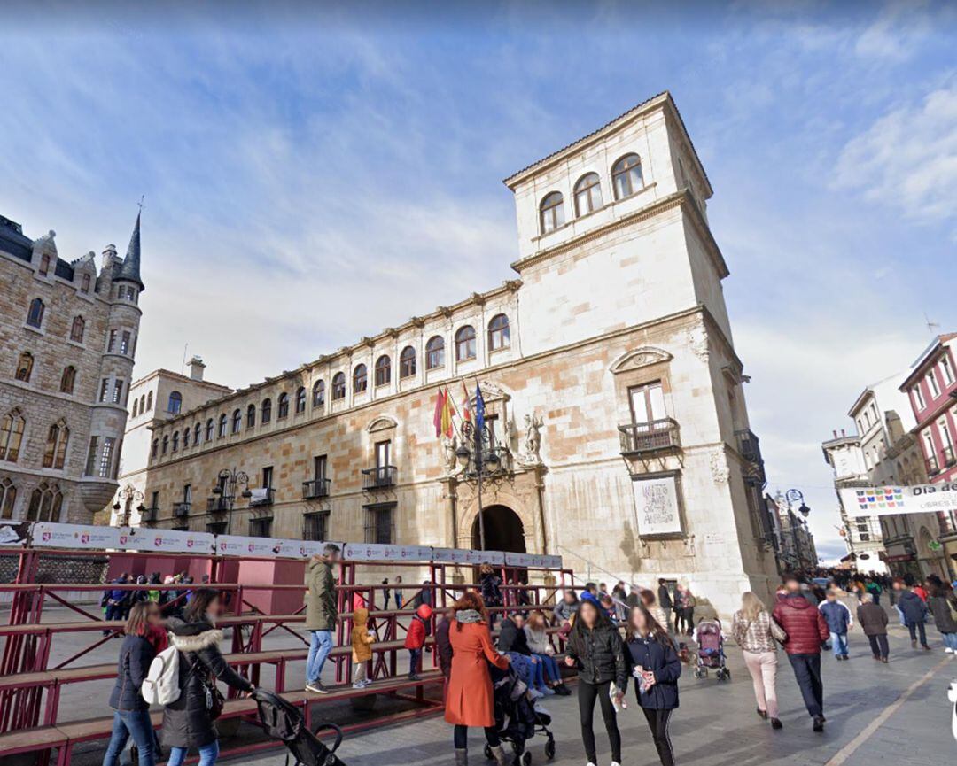 El Palacio de los Guzmanes, sede de la Diputación provincial