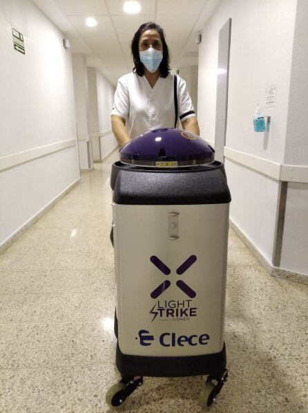 El robot Xenex es la última tecnología en desinfección frente a la Covid-19 y ya se utiliza en el Hospital Río Carrión de Palencia