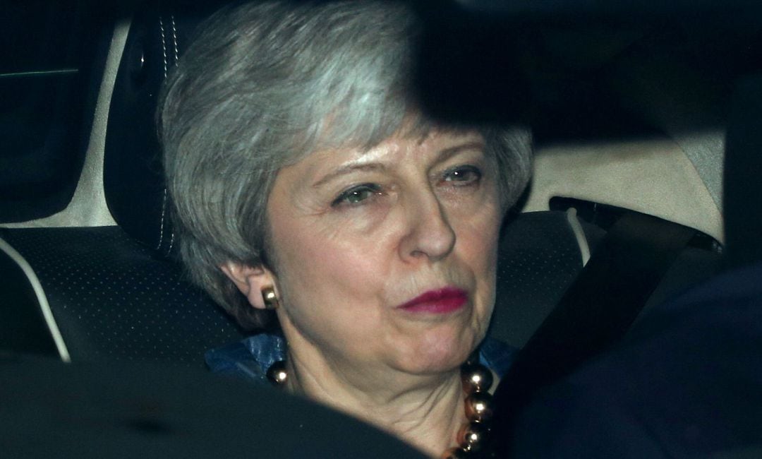 La primera ministra británica, Theresa May, deja el parlamento.