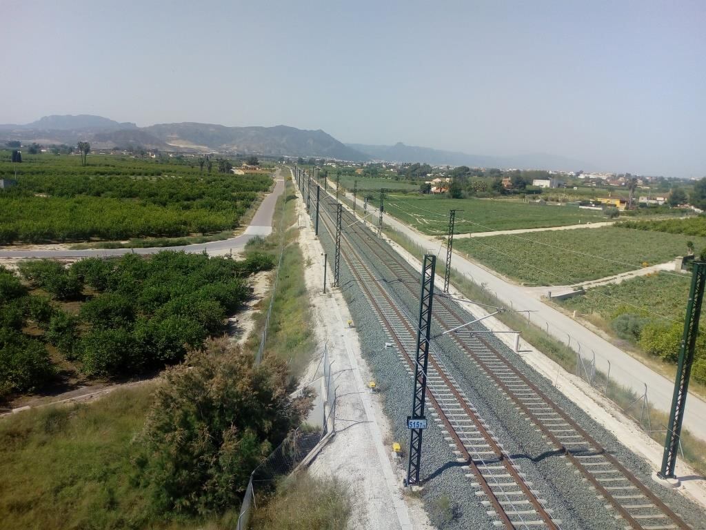 Trazado ferroviario a su paso por Beniel