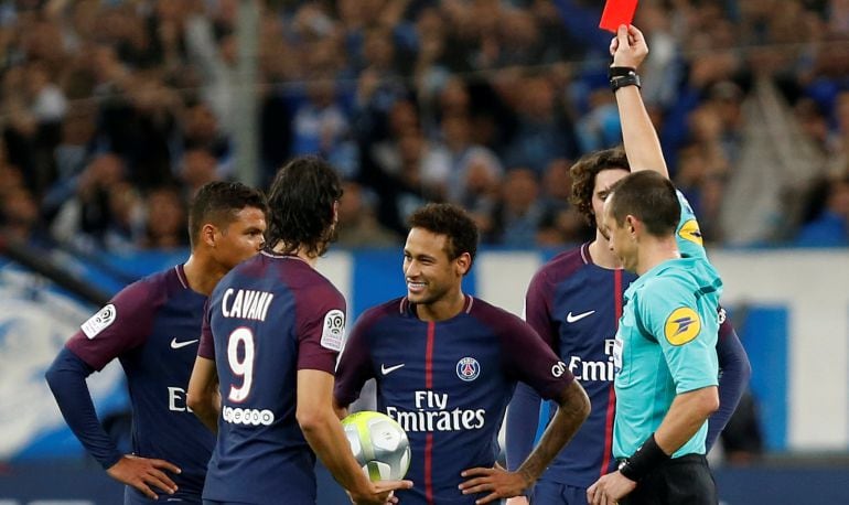 Neymar, expulsado en el partido entre el PSG y el Olympique de Marsella.